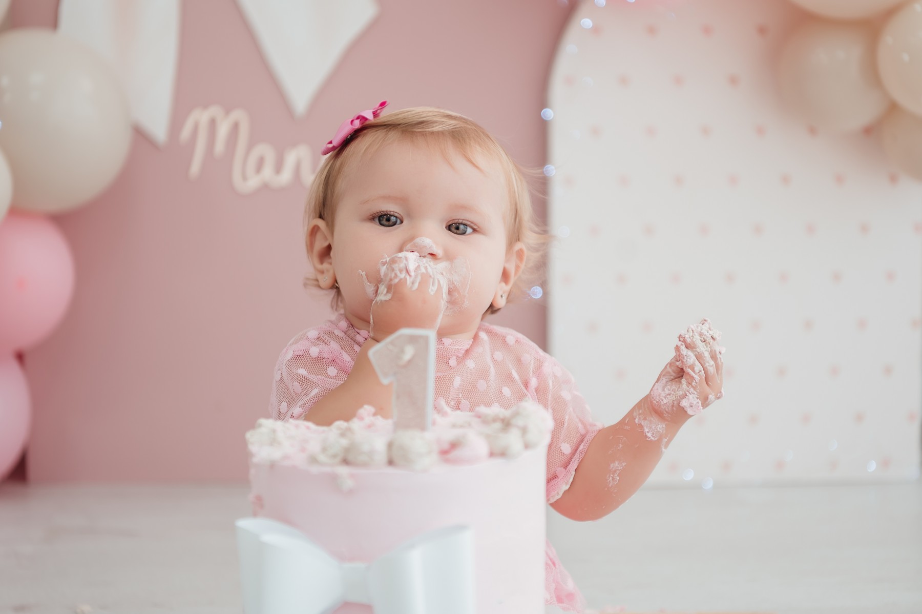 Manuela en su sesión Smash Cake