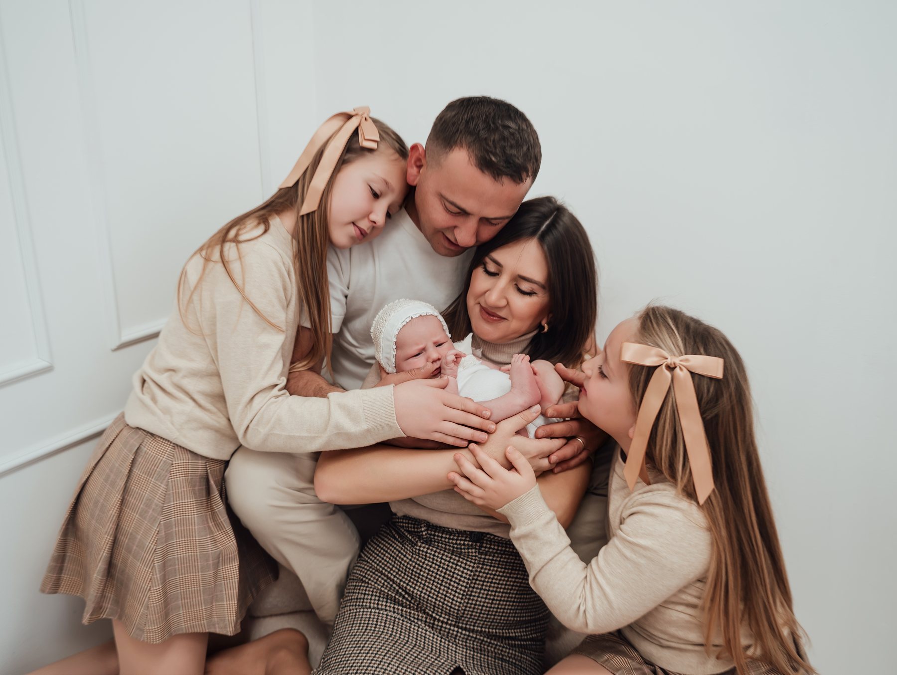 Sesión de recién nacido y familia en Belle Photography